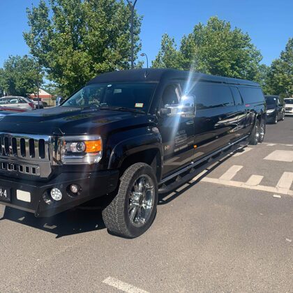 Hummer H4 Black 16 Seater