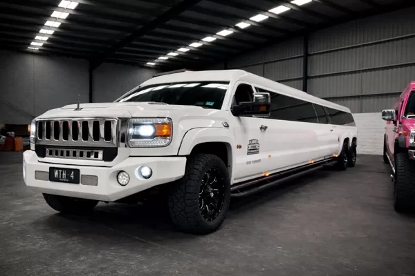 Hummer H4 White 16 - 20 Seater